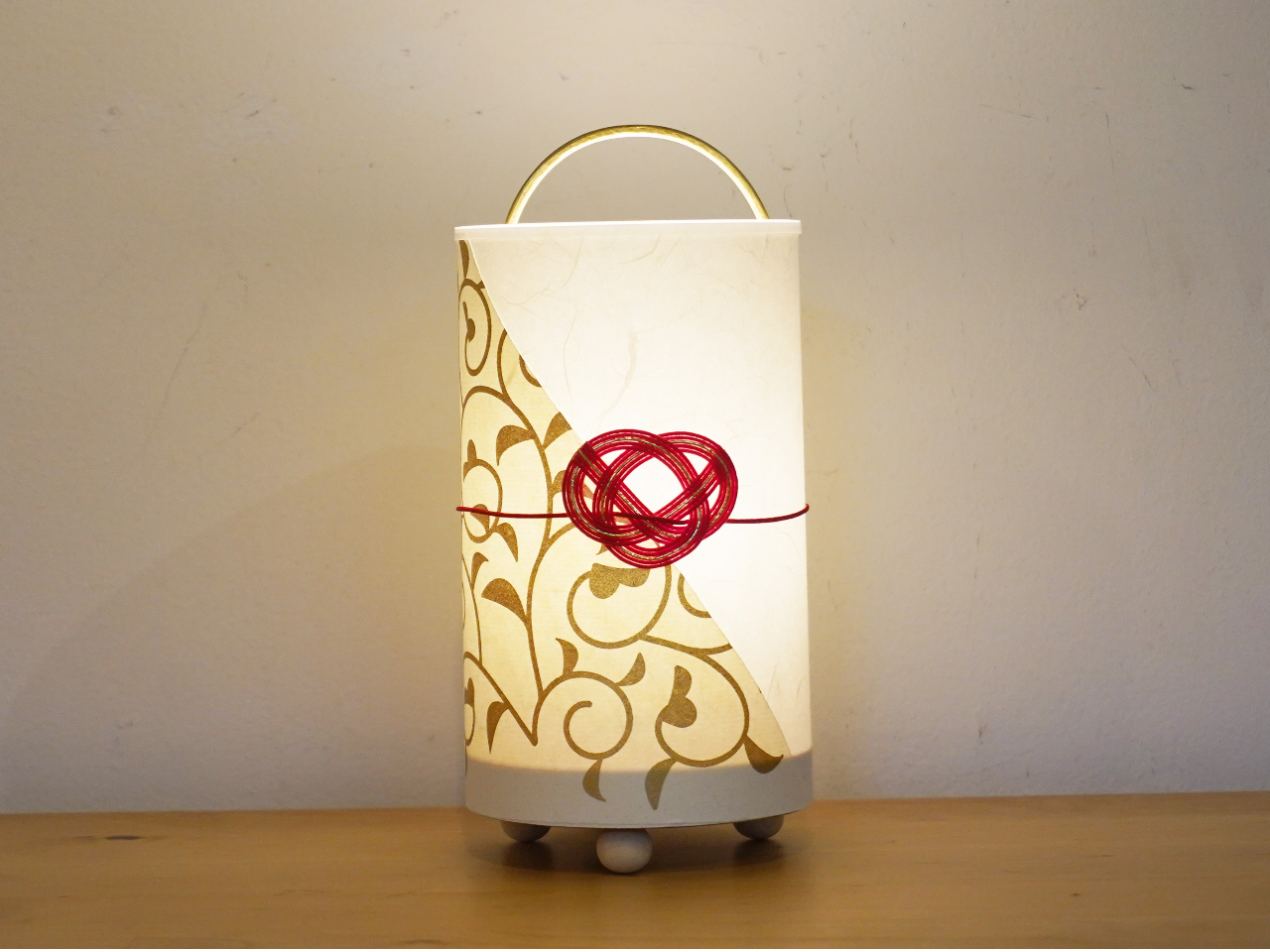 �l��̕��l�̂ЂƂy�����z�@�������������Ɣ��W��\���܂��B