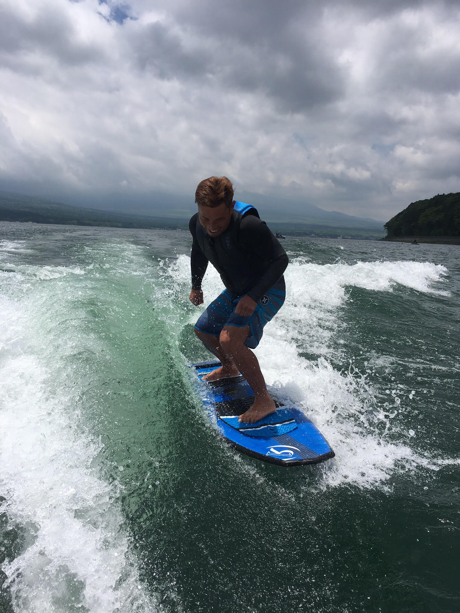 初心者でも安心♪】ウェイクサーフィン体験！体験時間約15分 お一