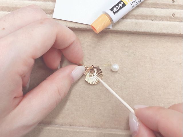 接着は細かい作業になりますが、比較的簡単です♪