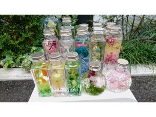 コロナ対策万全 ハーバリウム体験レッスン 新感覚のインテリアフラワー 沢山のお花 グリーンから選べる 瓶も選べる 西荻窪駅より徒歩6分 女性 カップル ファミリーにオススメ 手ぶらでok ポーセラーツサロンリブレ じゃらん遊び体験 コロナ対策万全 ハーバリウム体験レッスン 新感覚のインテリアフラワー 沢山のお花 グリーンから選べる 瓶も選べる 西荻窪駅より徒歩6分 女性 カップル ファミリーにオススメ 手ぶらでok ポーセラーツサロンリブレ じゃらん遊び体験