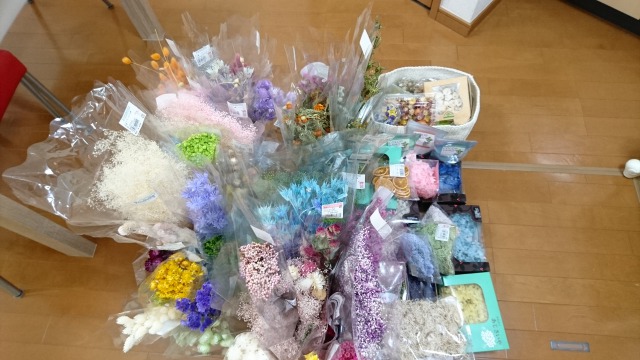 R̉ԍނ玩Rɍ쐬o܂B