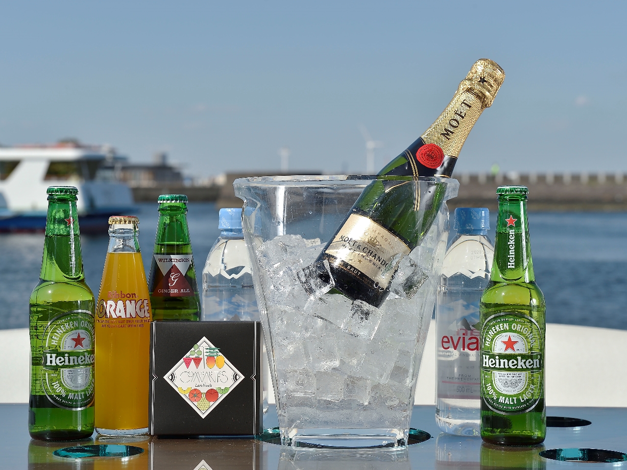 }eBbNȖɂ҂EEEhNƂ܂ݖŃT[rXv܂iǉF500~j