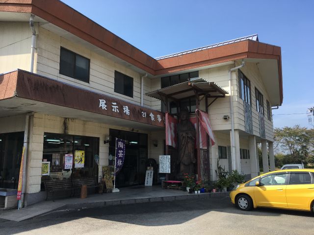売店を一度見てくるとイメージが湧いてきますよ!