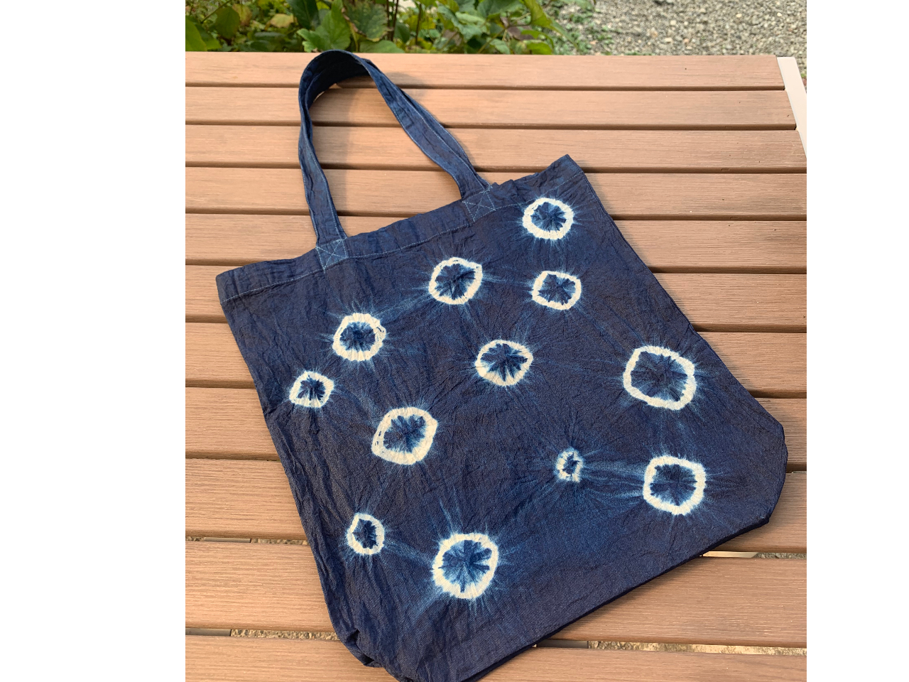 輪ゴムを使って染めました