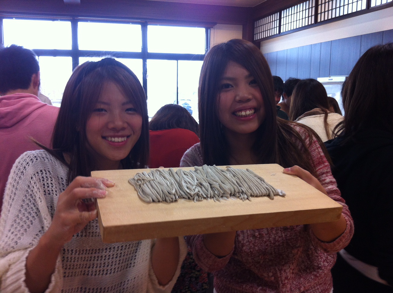 【持帰り限定】創業100余年、老舗製麺所の直営店でこだわりの越前そばを手打ちして...