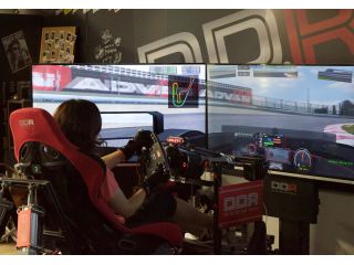 秋葉原でvr体験 超本格的レーシングゲームで非現実体験 D D R Akiba本店 じゃらん遊び体験 秋葉原でvr体験 超本格的レーシングゲームで非現実体験 D D R Akiba本店 じゃらん遊び体験