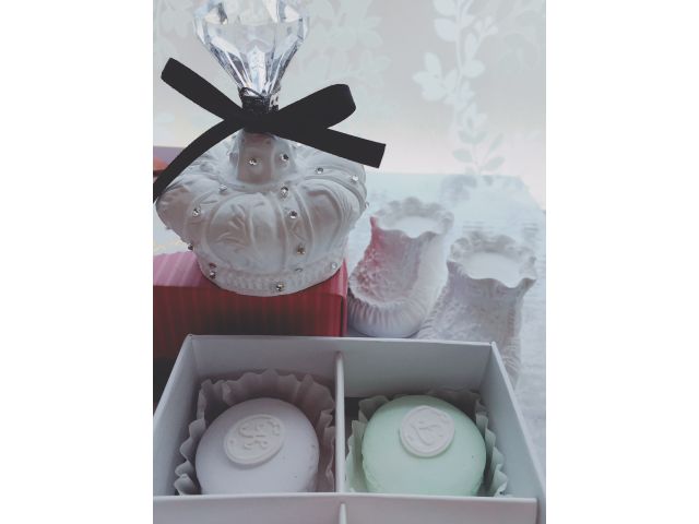 アロマストーンは、石こうと水、精油で作るエコで安全な香りのオブジェおしゃれな型もたくさんご用意しています