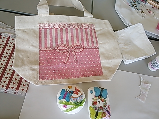 ؂EhE\̊ȒPRSTEPłȂ̂Cɓ肪fRp[W΂񂩃v`g[gobO炨IтB