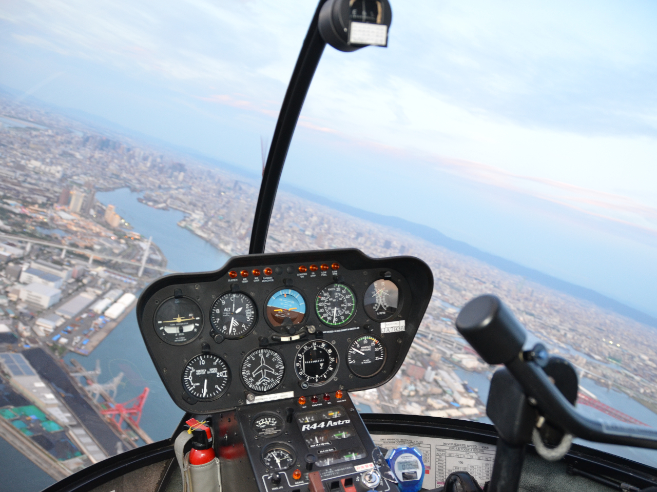 �܂�ŉf��̃����V�[j���ɂ���悤�Ȋ��o�I