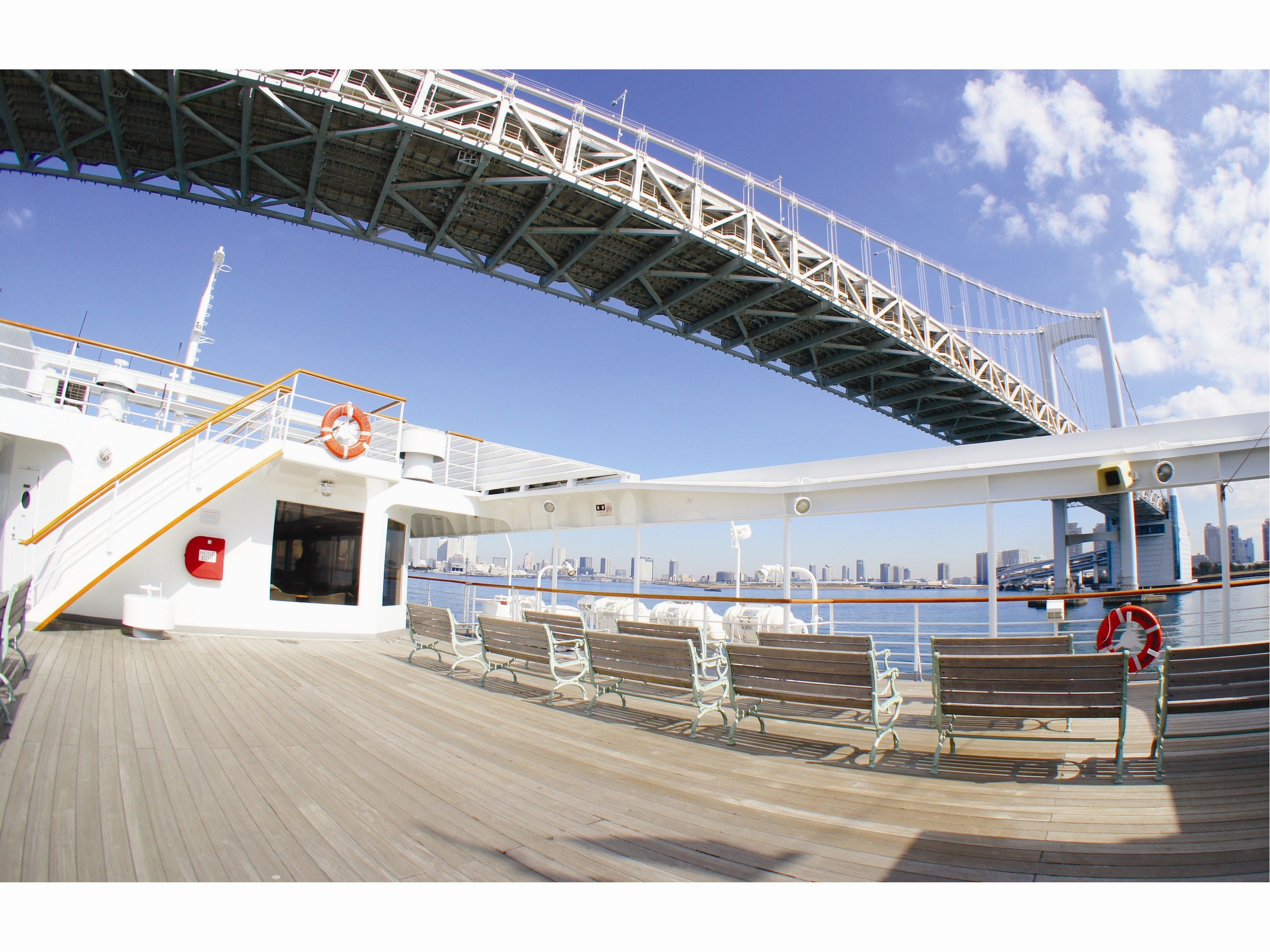 ※船内イメージ