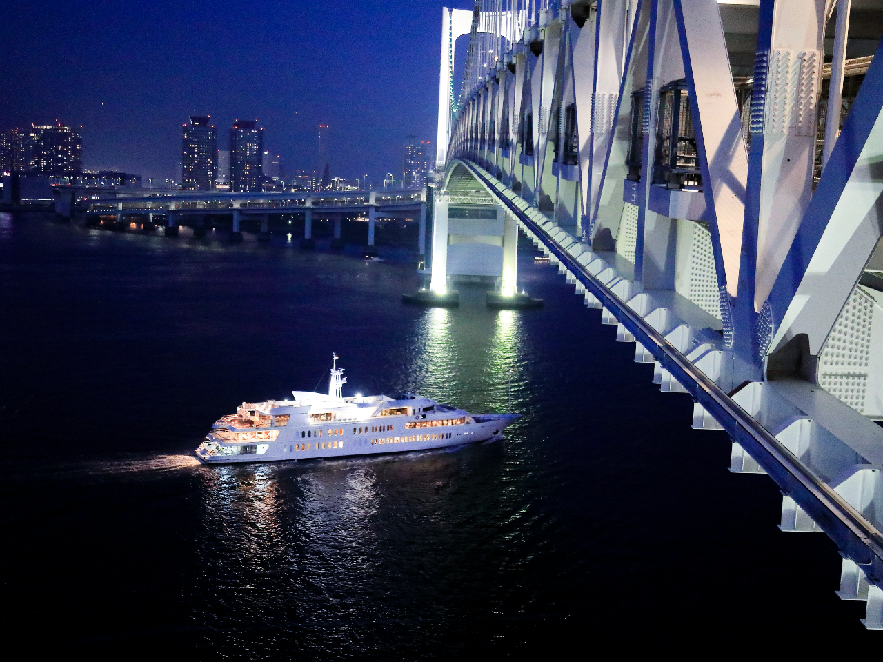 ���i�C���[�W