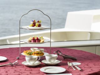 ティースタンドイメージ ※料理は2名様分のイメージです。