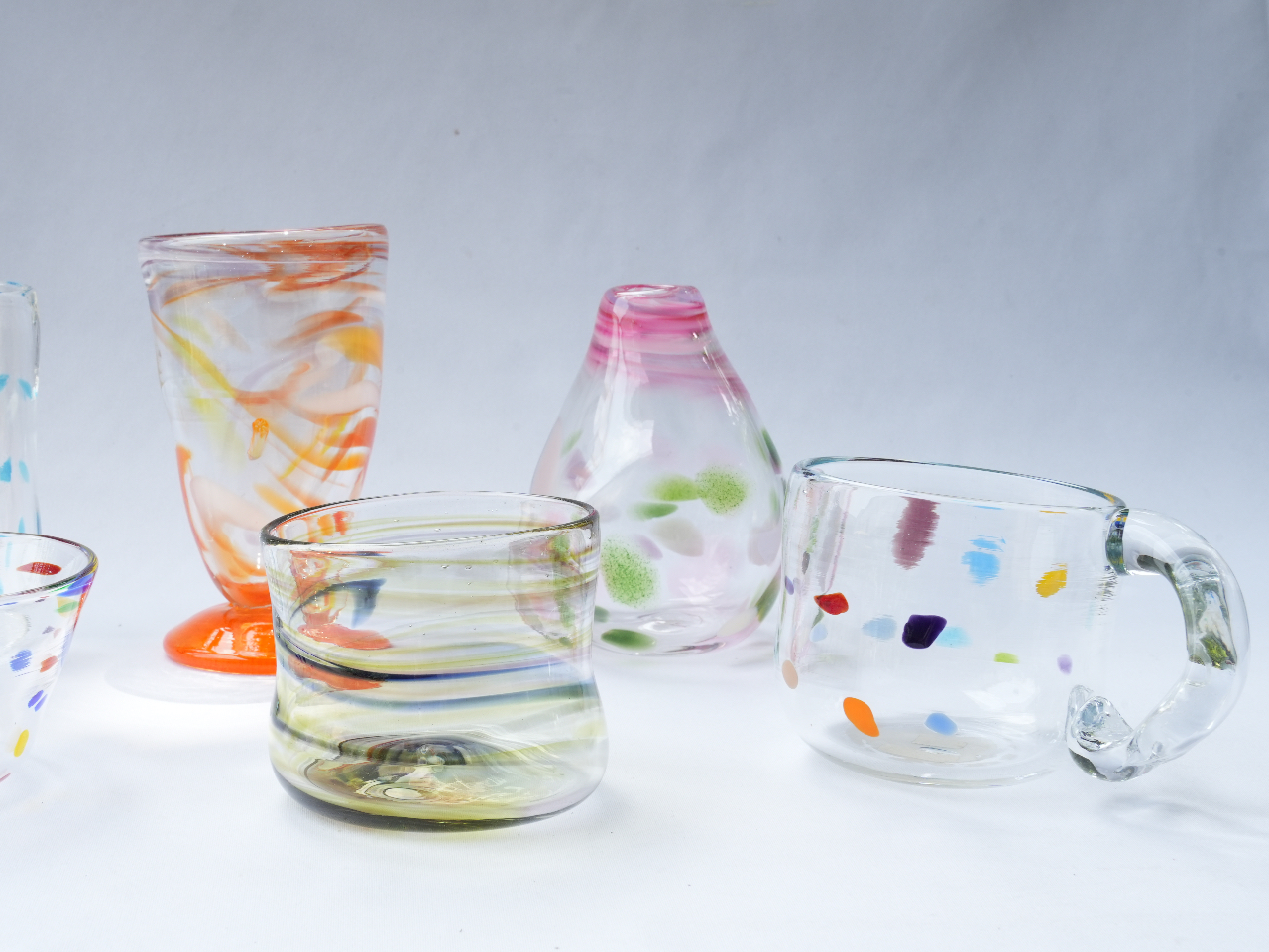 愛知・瀬戸市・吹きガラス】プレミアムコース（42色のイロガラスや多様