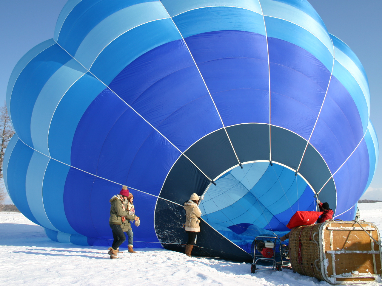 ̔MČARMCɐGĒAMC̎dg݂𗝉ĒȂAMC̃N[ƂȂĂփtCg܂B