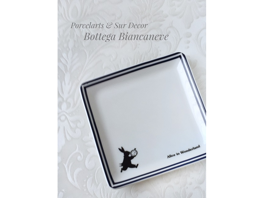 킢LN^[̃v[gBDȃfUCōĂˁB