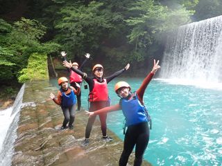 那珂川のエメラルドグリーンを満喫してね!