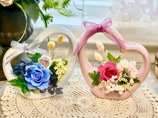 白いハート、ピンクのハート、どちらも素敵です。当日お選び下さい。器の色が選べない時もございます。御了承下さい。