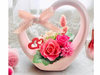 白いハート、ピンクのハート、どちらも素敵です。当日お選び下さい。器の色が選べない時もございます。御了承下さい。