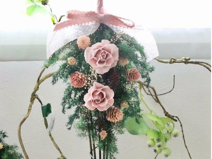 バラの色合いによって雰囲気が変わります。自分らしい色を探して下さいね。