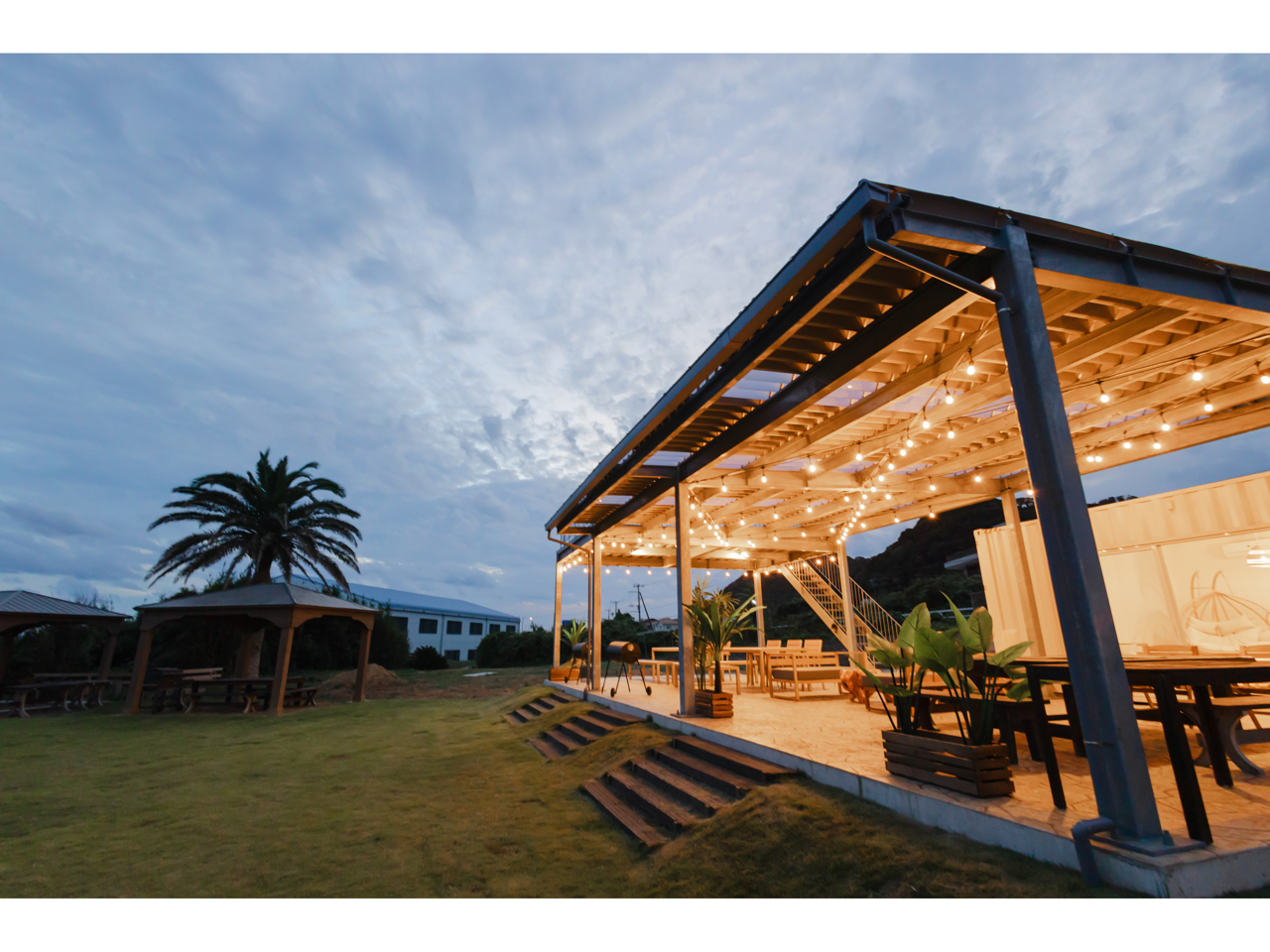 夕暮れにライトアップ18時以降は夕方料金で延長可能