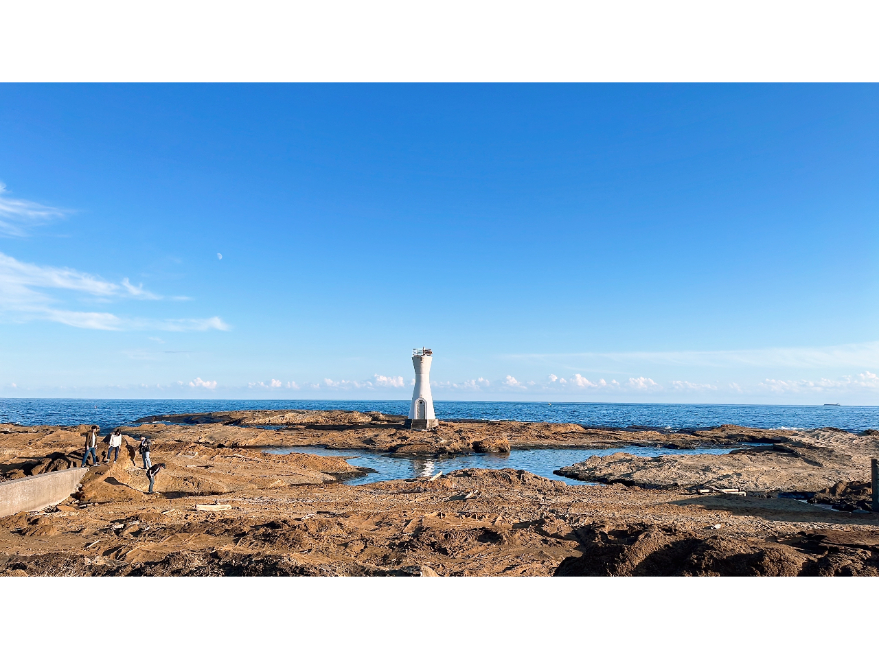 海まで散策しながらBBQ