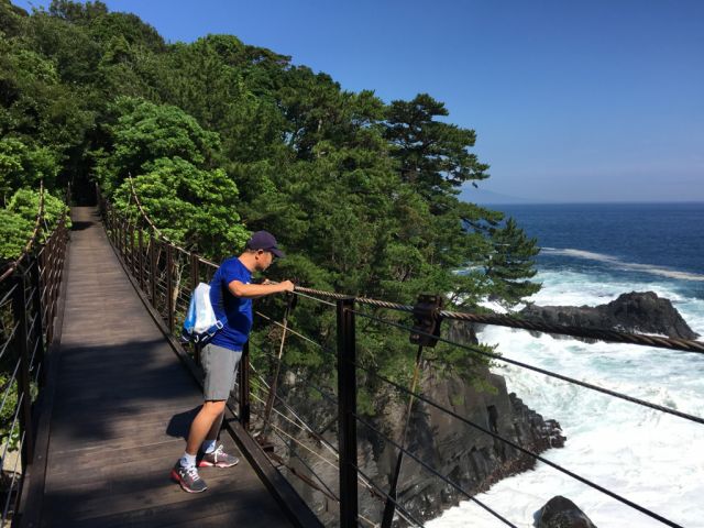 高さ18m、長さ60mの橋立吊り橋はかなりスリリング