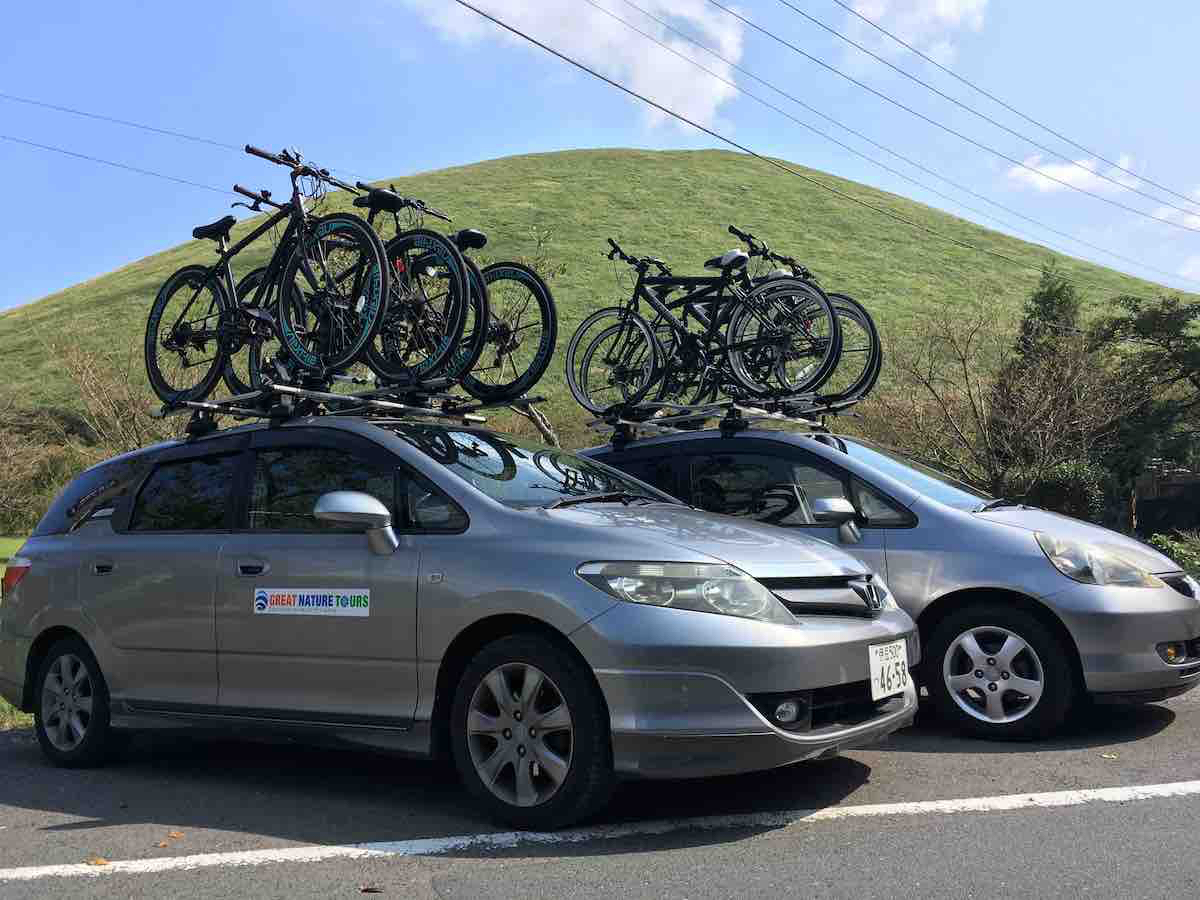 cA[́A]Ԃ^яグƂ납n܂܂B