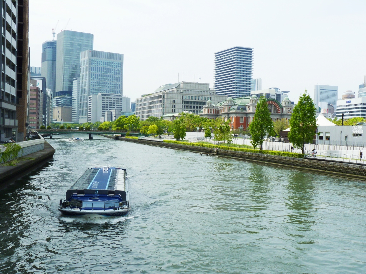 ̐ӊόƂ΃ANACi[IO璭߂p͑̌iFƃ}b`Đsv킹܂BANACi[ɏđ̌iFɗnł݂܂񂩁H