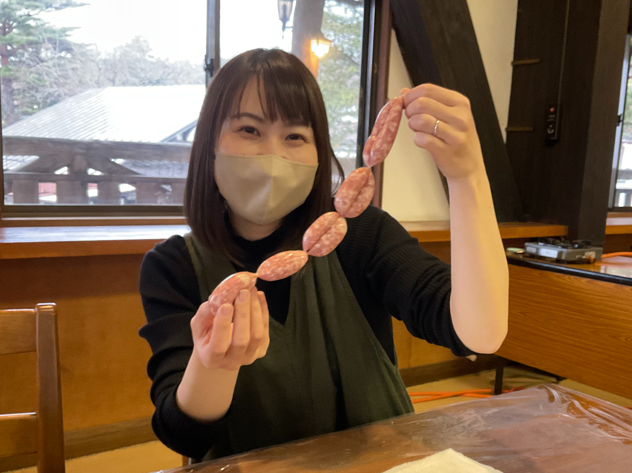 みんなでソーセージを楽しくつくろう♪