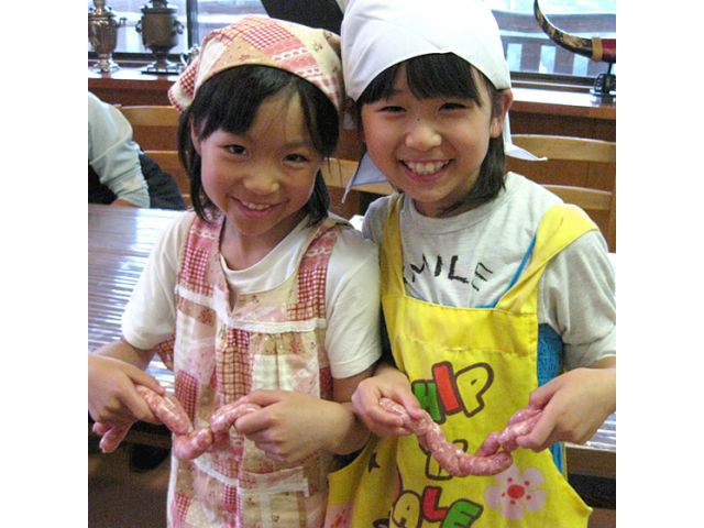 ソーセージとバターも作れます!自家製パン付♪