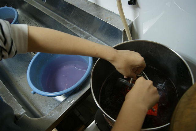 ���n������ɂЂ����܂��B�ǂ�Ȗ͗l�ɂł�������̂��A�h�L�h�L�̏u�ԁB