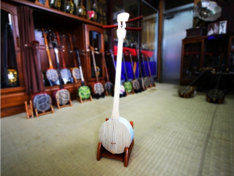 紅型無し、着色無しの三線です