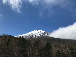 富士山の東側、須走口より富士を巡るコースです