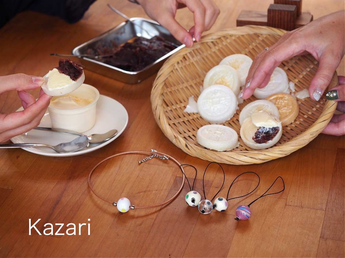 とんぼ玉体験の後は、隣接の「焚火屋」で食の体験もどうぞ☆ 心もお腹も満足♪