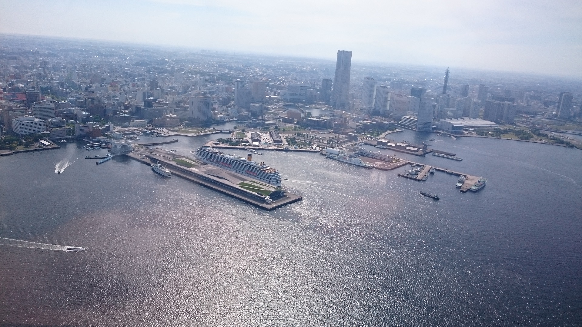 横浜みなとみらい 分貸切 記念日やプロポーズにも 分 プラチナコース 横浜スカイクルーズ じゃらん遊び体験