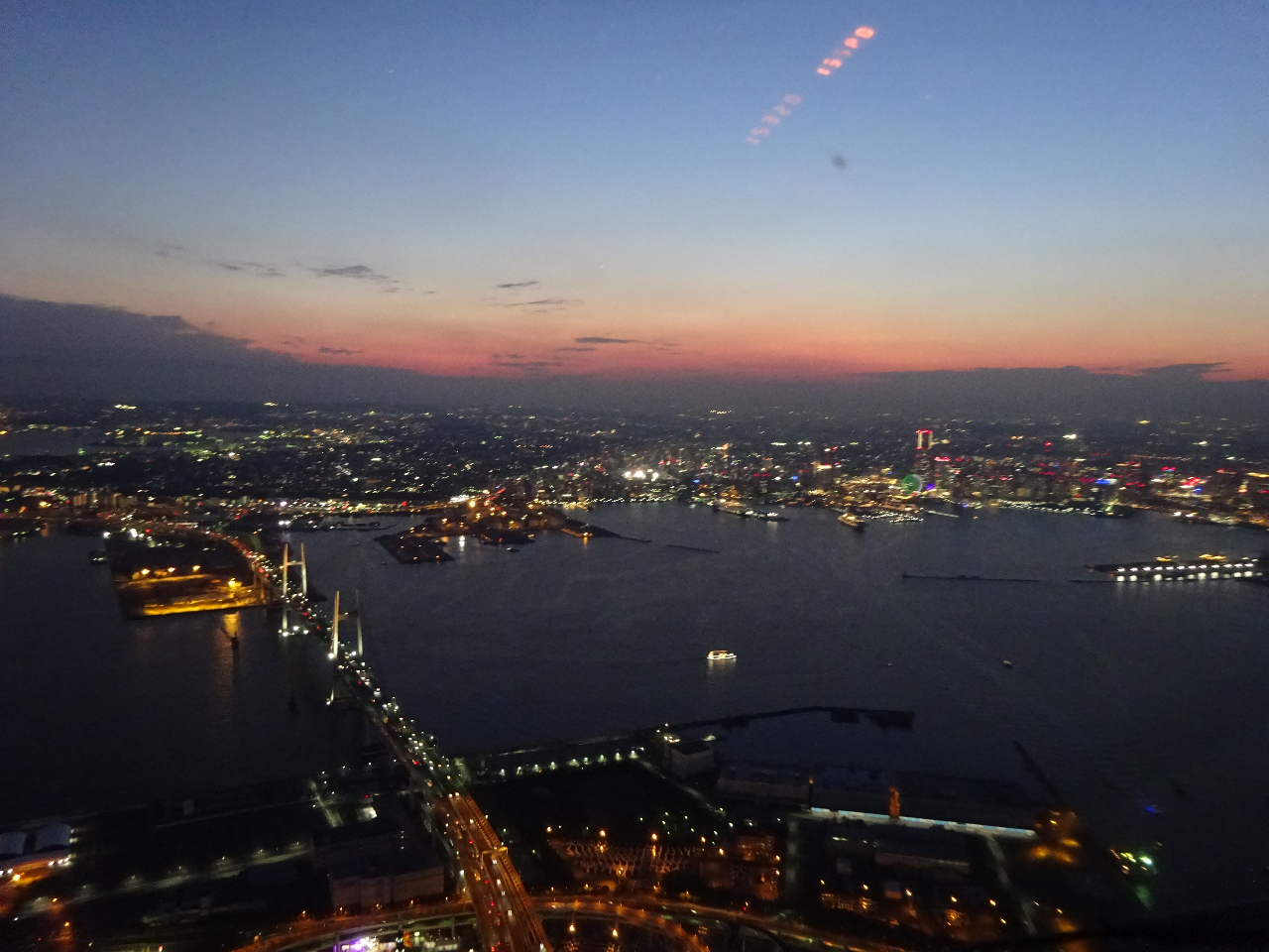 ̌iFNɌA؂Ȑl΂LbJPƂȂ܂