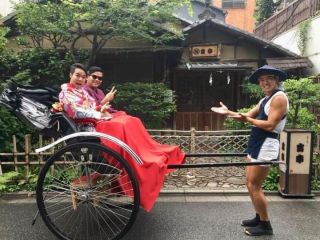浅草でのデートは人力車にお任せください♪