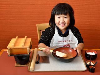 八つ橋生地の粉合わせ