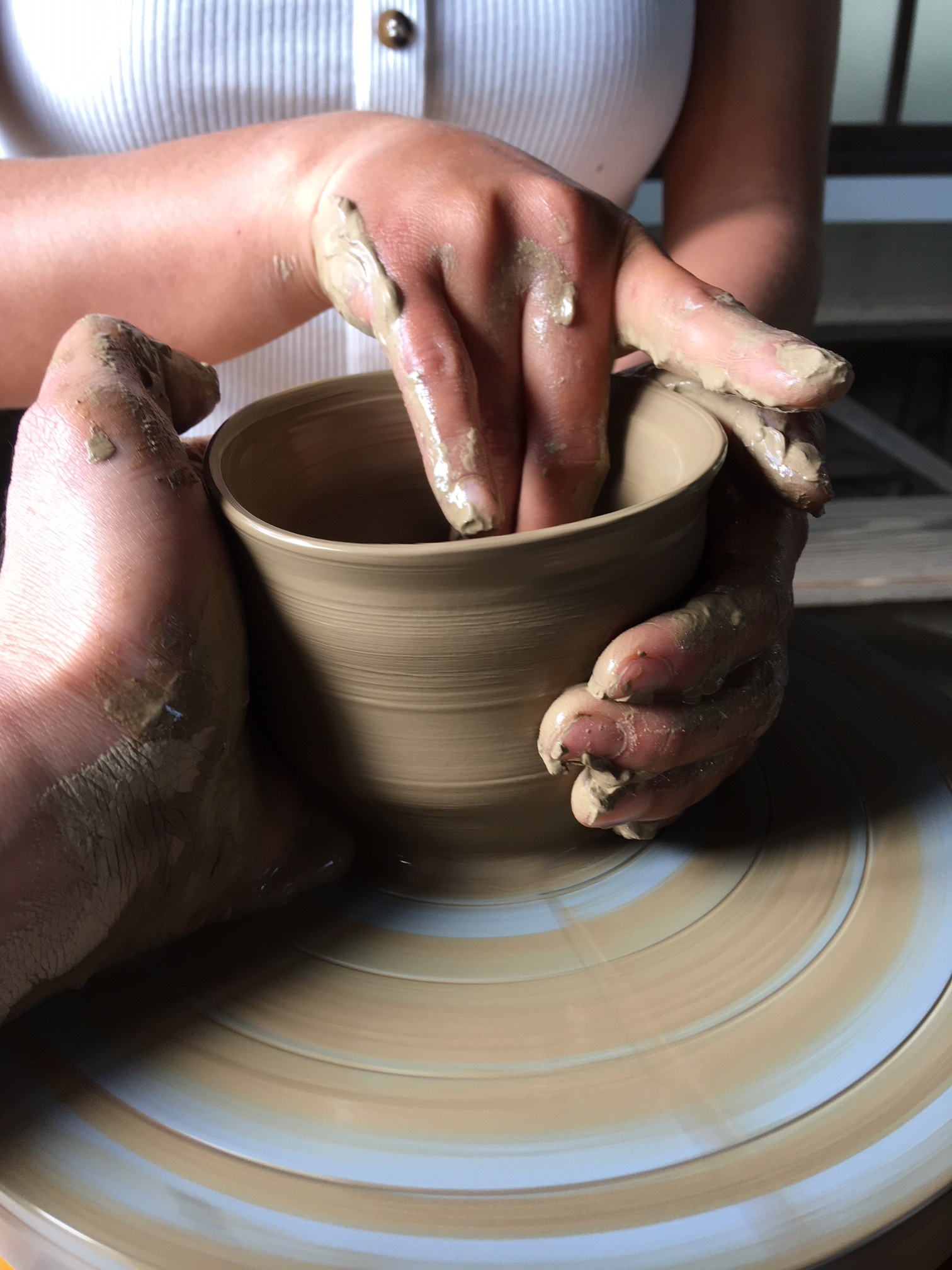 お茶碗、カップ、ビールカップなどが作れます!