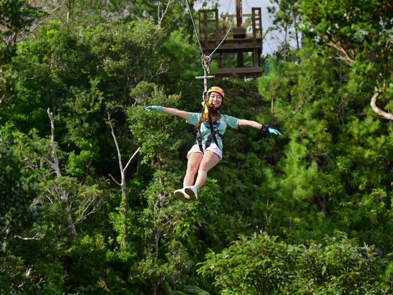 慣れてくると手放しで滑空☆回転飛びなど秘密の技を教えてもらえるかも!?