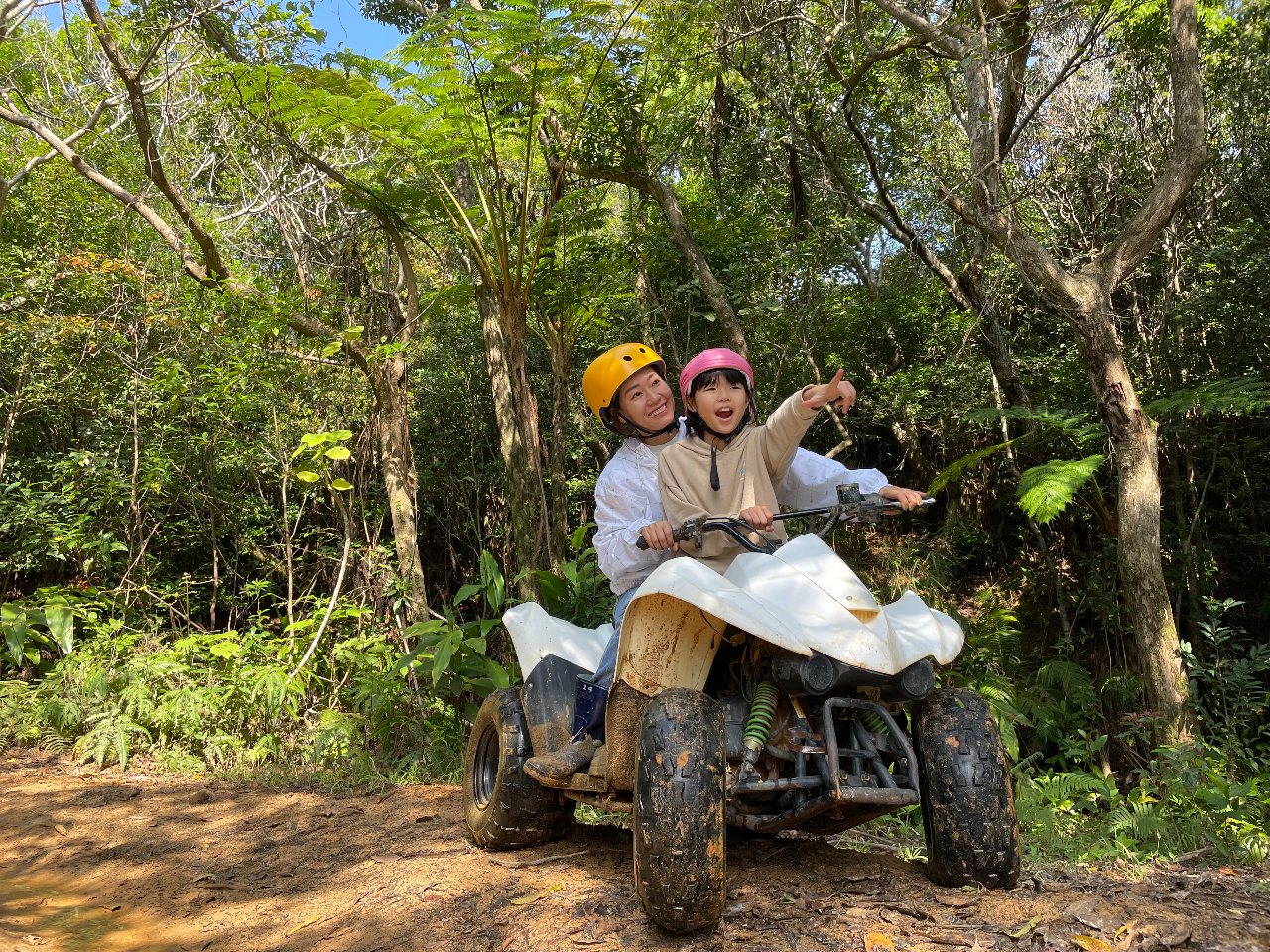 4΂QOKꏏ̃oM[ɏĐeqŊy`IJ[܂鎖܂Ȃ