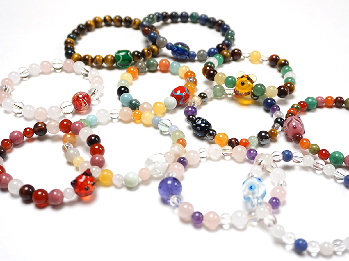 낢ȃfUĈƂڋʂƂ̓VR΂炲R肢܂