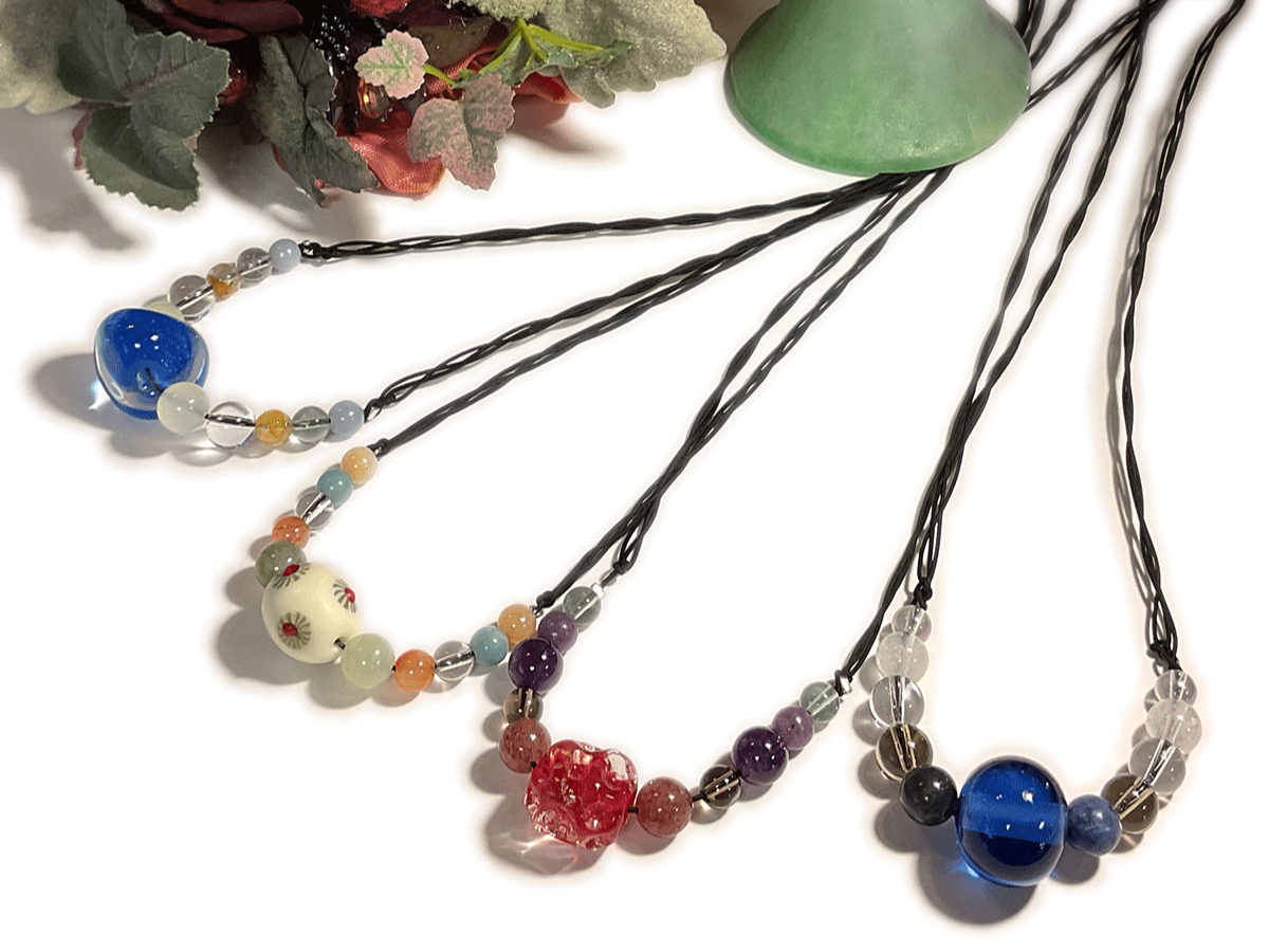 ƂڋʂƓVR΂gݍ킹ăIWiy_g