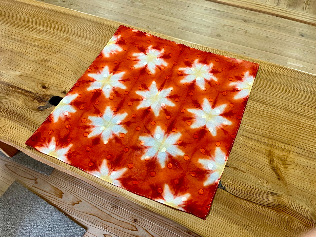 q܂獂̕܂Œj킸lC̉ԕłB