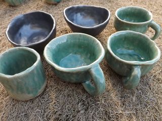 湯のみ、コーヒカップ、ご飯茶わんなら2ケ抹茶茶碗、鉢、花入れなら1ケ出来ます。