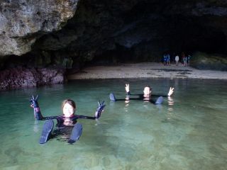 神秘の青の洞窟