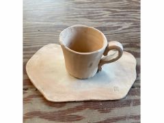 例:マグカップ&ソーサーが作れます。