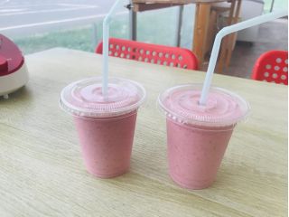 超簡単!ミキサーに材料を入れて、混ぜるだけ!