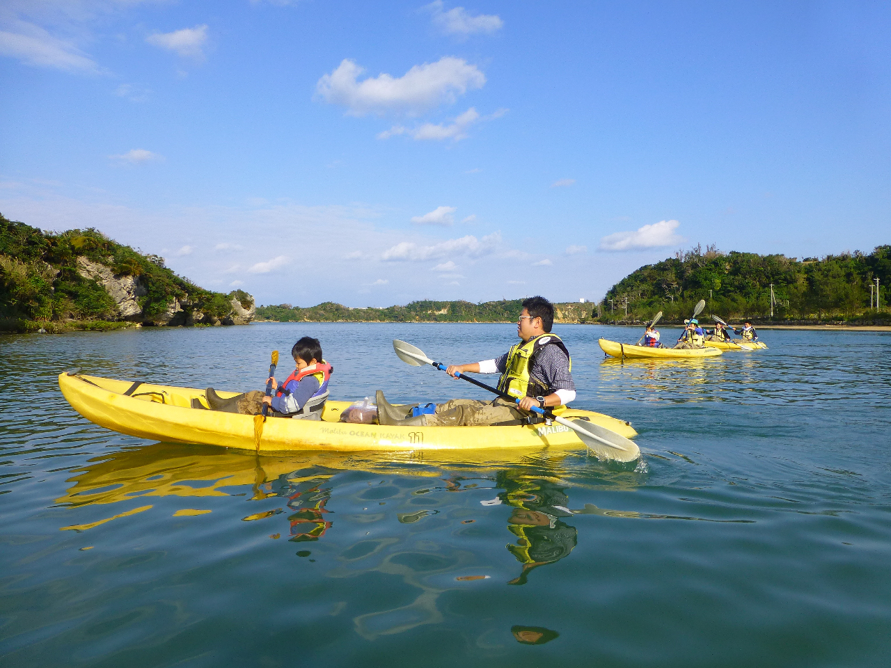 ���ʂ��������ԑт͐앝����C�ɍL����܂��B���̐�͔�r�I�앝���L���̂ŁA�Y��ȕ��i���ώ@���Ȃ���J���b�N���y���݂܂��B�Ƃ���ǂ���ɋ�������]�␅�H������܂��B