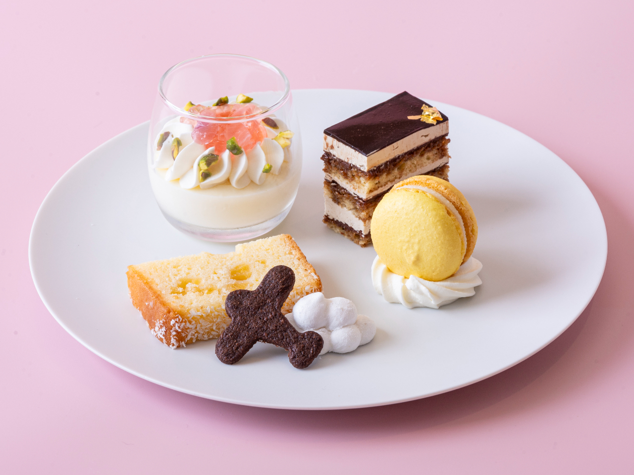 Afternoontea窓口 Flyer's Afternoon tea】アフタヌーンティー限定ミニ飛行機シュー
